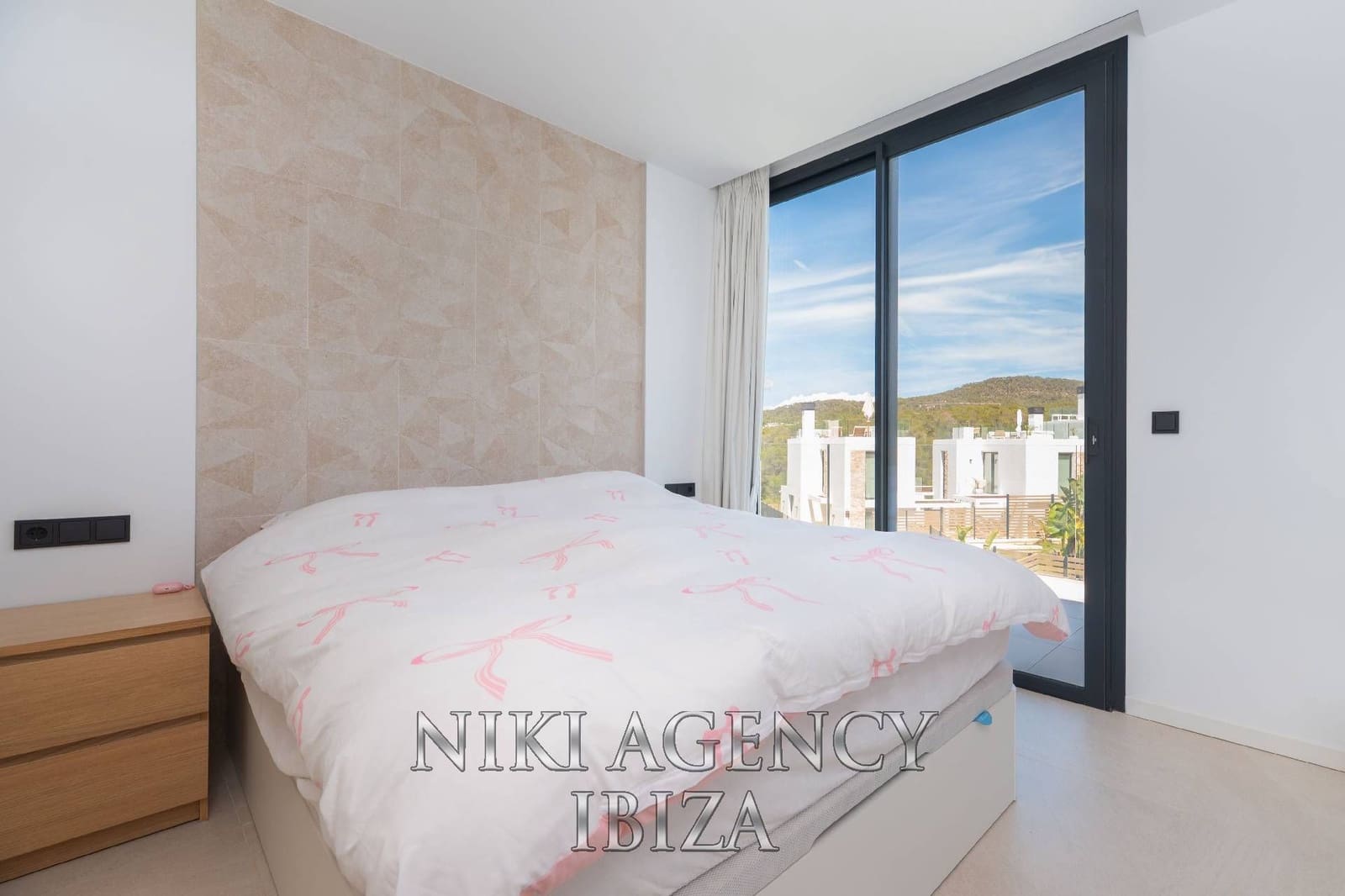 4 soveværelse Villa til salg i Cala Tarida med swimmingpool garage - € 1.150.000 (Ref: 10002581)
