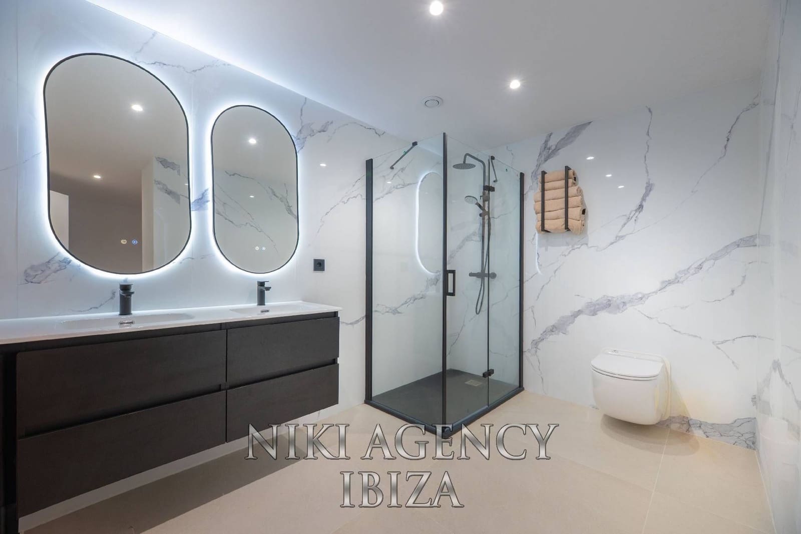 4 soveværelse Villa til salg i Cala Tarida med swimmingpool garage - € 1.150.000 (Ref: 10002581)