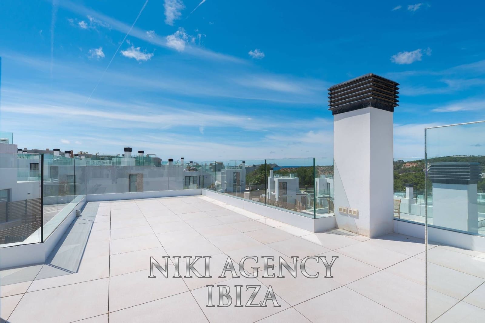 4 soveværelse Villa til salg i Cala Tarida med swimmingpool garage - € 1.150.000 (Ref: 10002581)