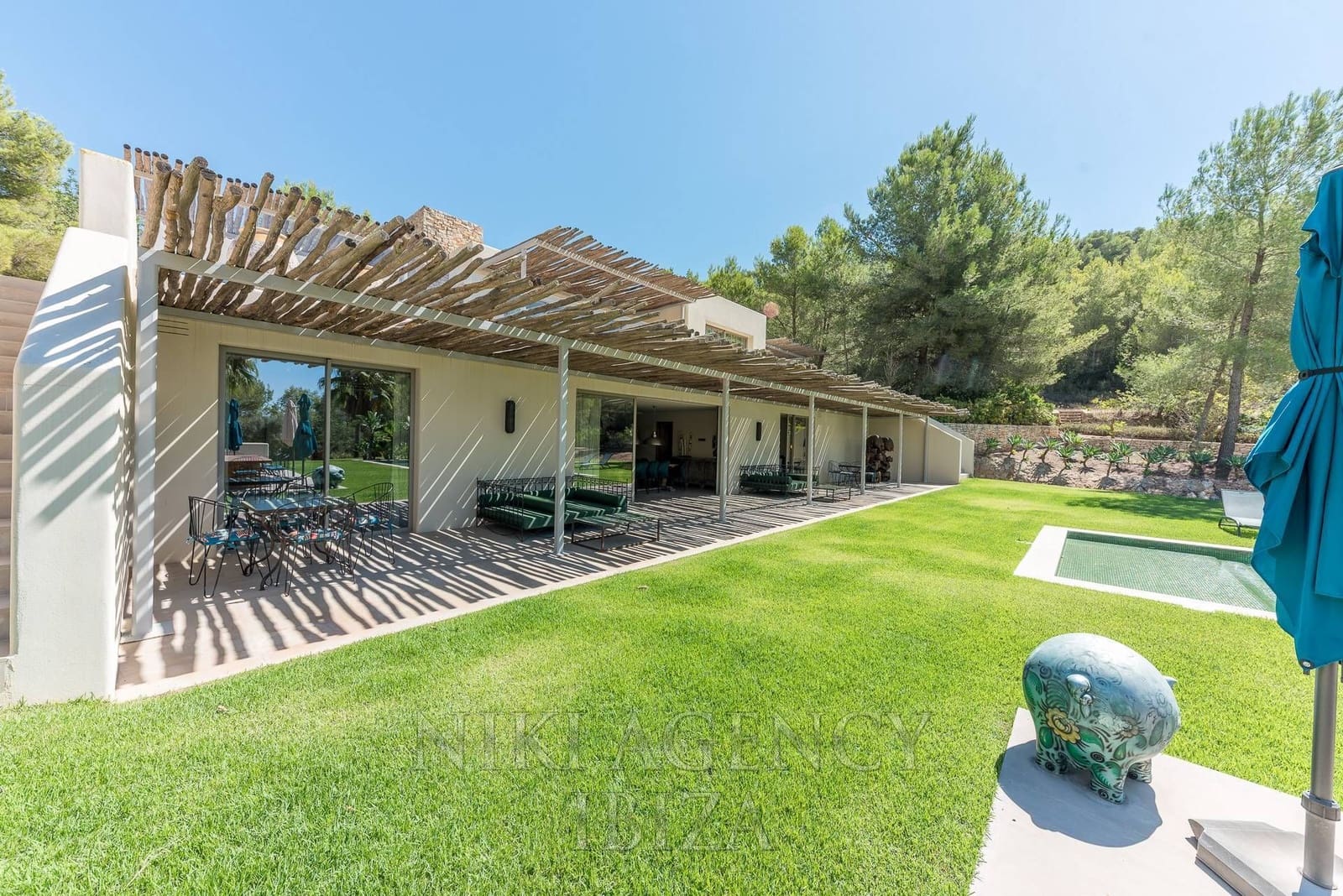 5 bedroom Villa for sale in Can Furnet with pool garage - € 9,500,000 (Ref: 10108667)