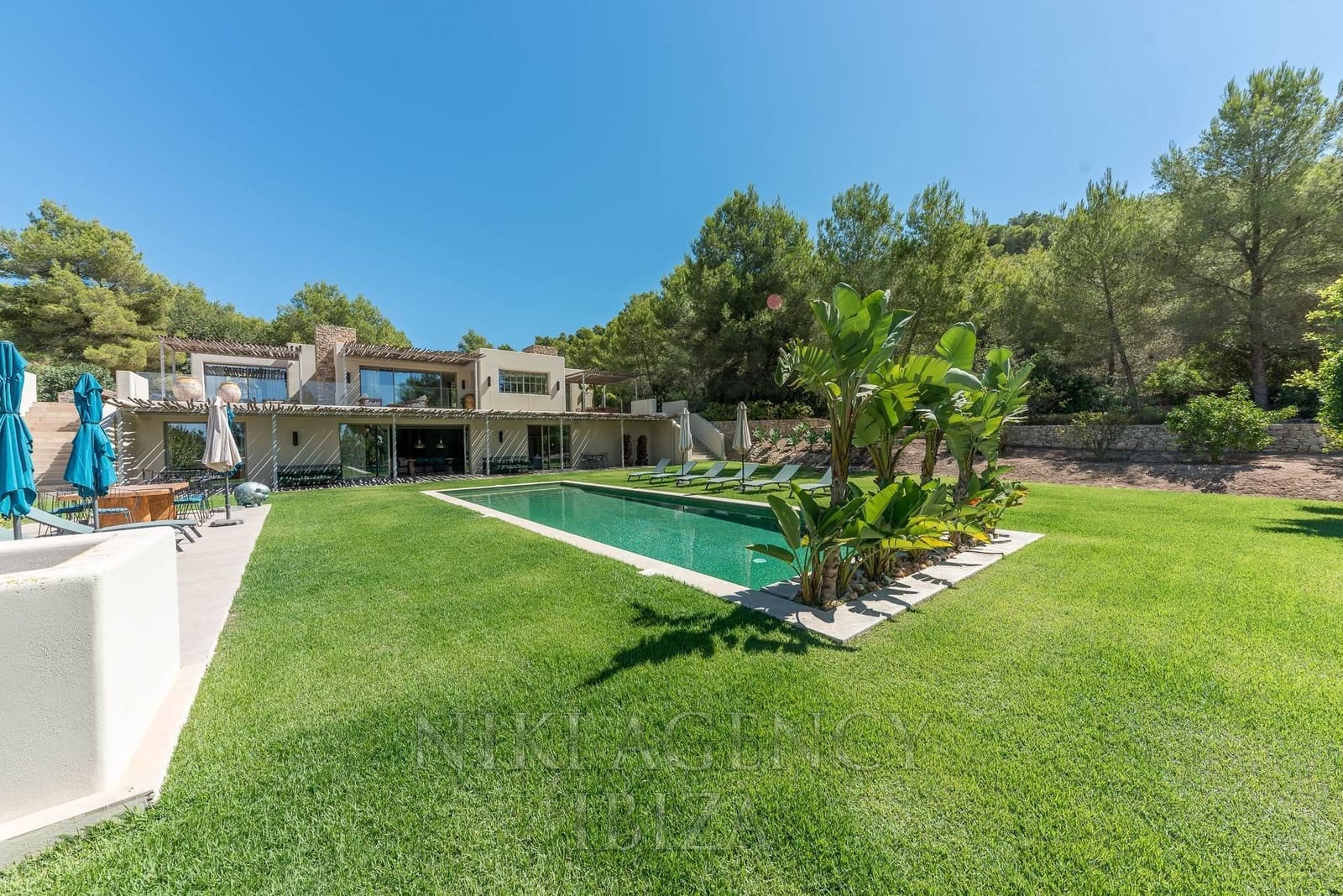 5 bedroom Villa for sale in Can Furnet with pool garage - € 9,500,000 (Ref: 10108667)