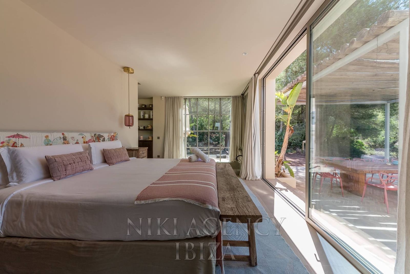 5 bedroom Villa for sale in Can Furnet with pool garage - € 9,500,000 (Ref: 10108667)