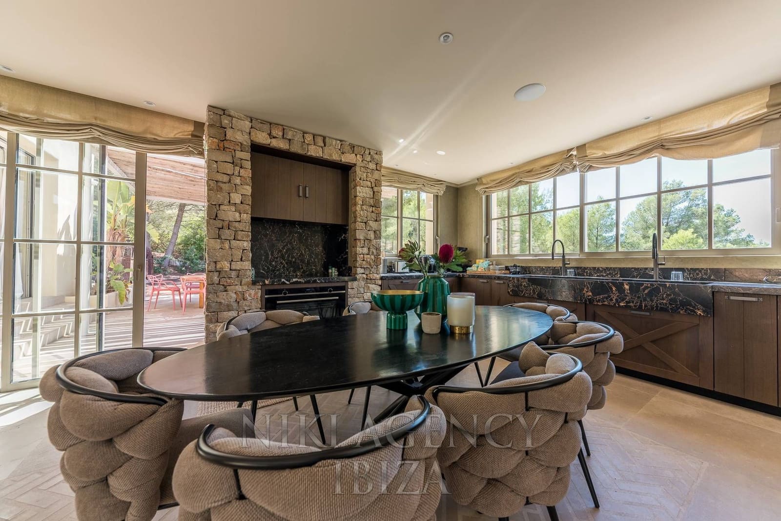 5 bedroom Villa for sale in Can Furnet with pool garage - € 9,500,000 (Ref: 10108667)