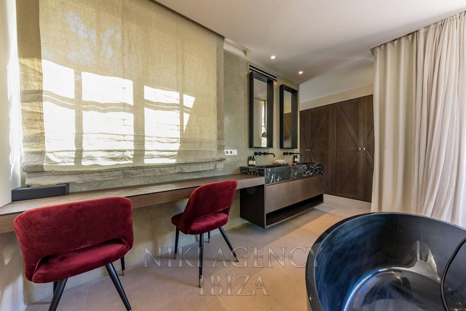 5 bedroom Villa for sale in Can Furnet with pool garage - € 9,500,000 (Ref: 10108667)
