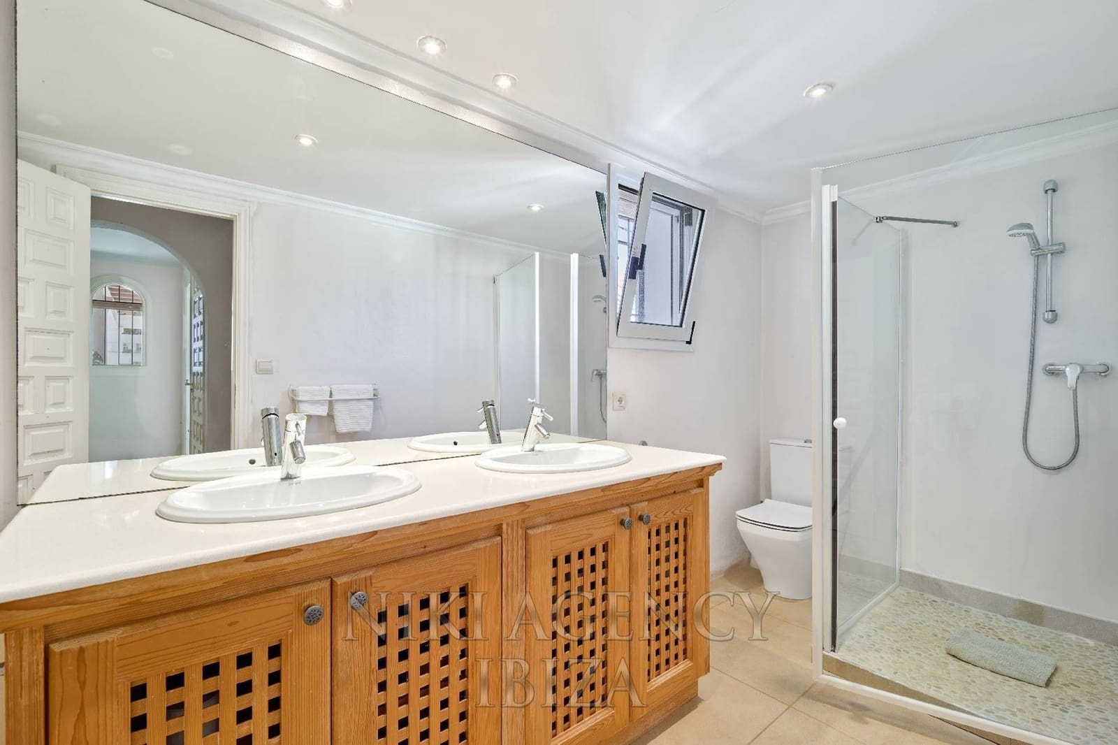 4 chambre Villa/Maison à vendre à Santa Eulalia / Santa Eularia avec piscine garage - 2 695 000 € (Ref: 10135589)