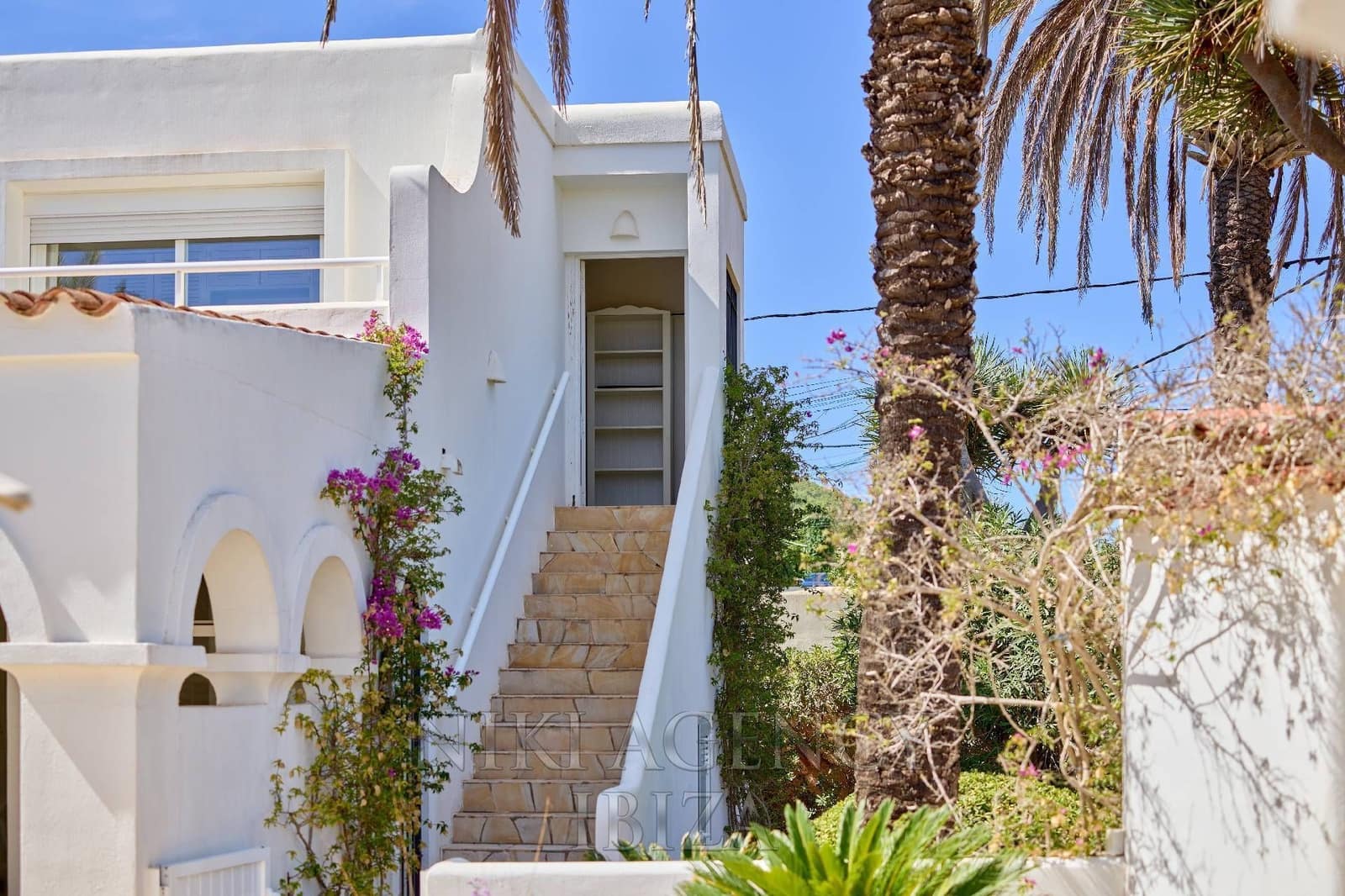 4 chambre Villa/Maison à vendre à Santa Eulalia / Santa Eularia avec piscine garage - 2 695 000 € (Ref: 10135589)