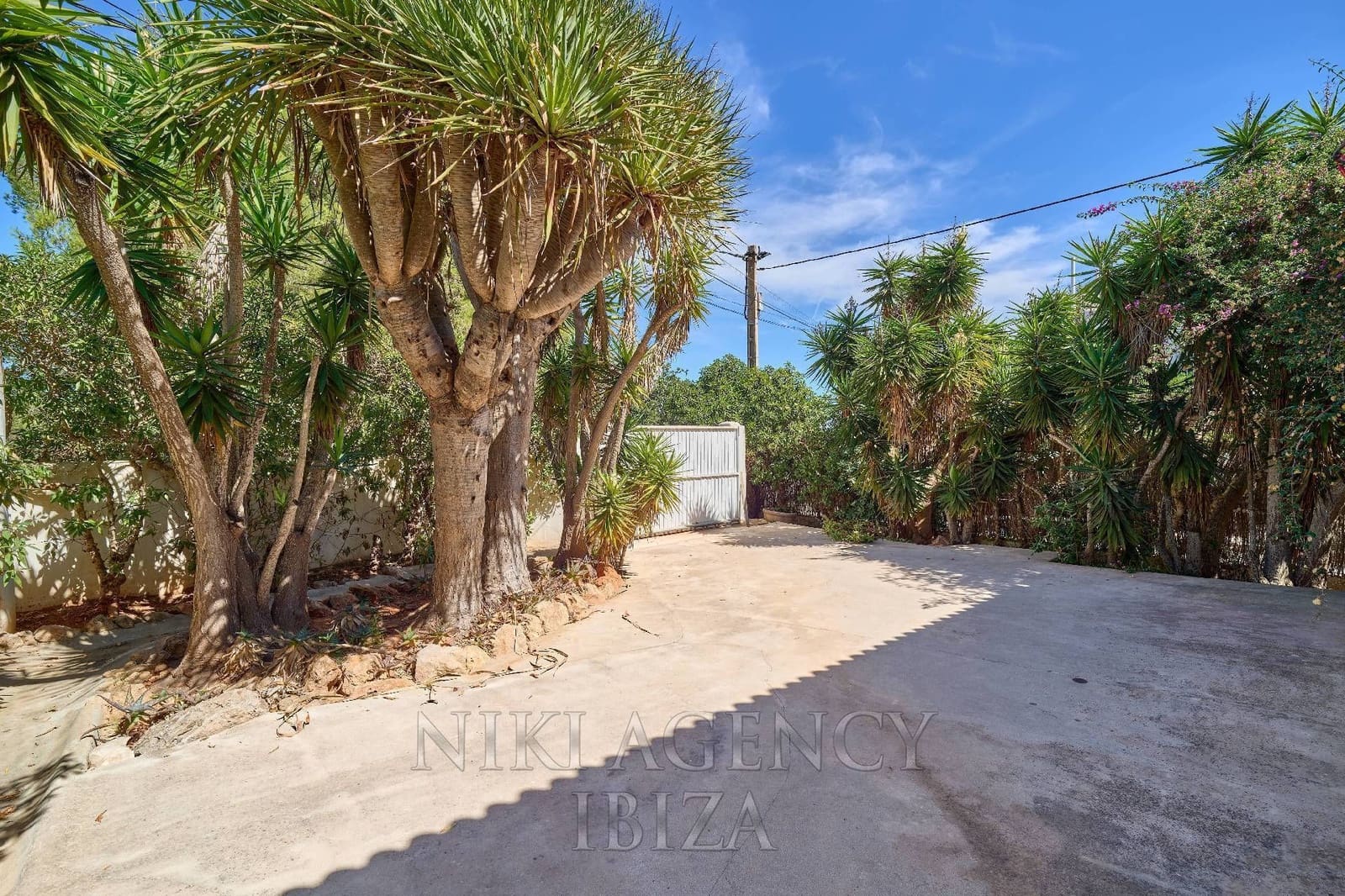 4 chambre Villa/Maison à vendre à Santa Eulalia / Santa Eularia avec piscine garage - 2 695 000 € (Ref: 10135589)