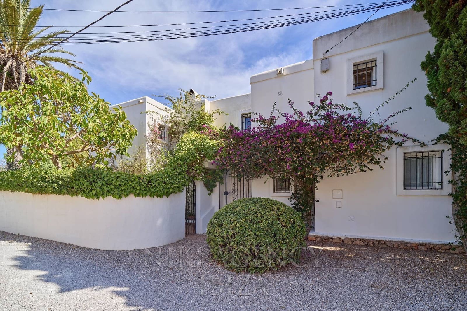 4 chambre Villa/Maison à vendre à Santa Eulalia / Santa Eularia avec piscine garage - 2 695 000 € (Ref: 10135589)