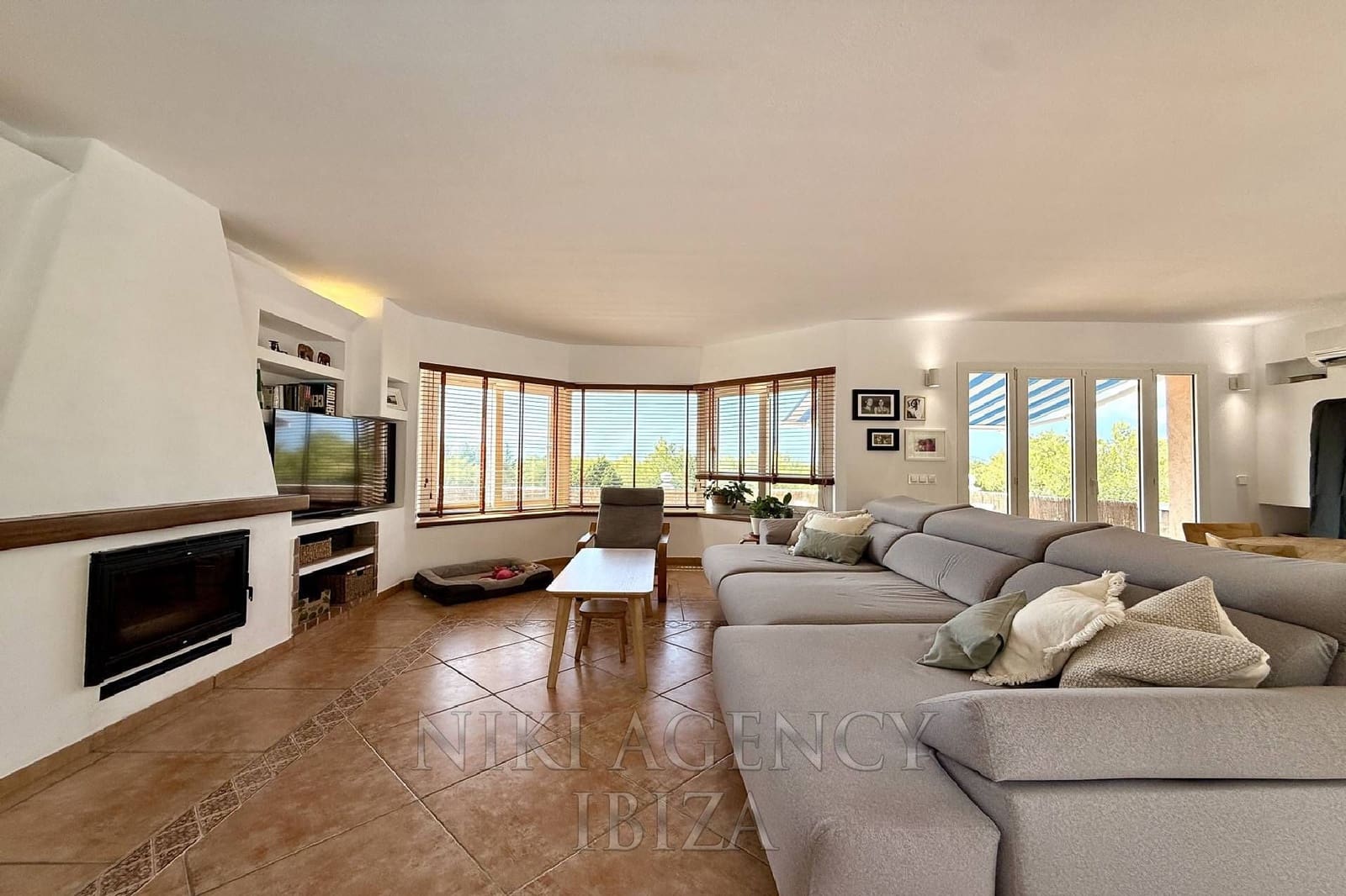 5 soveværelse Villa til salg i Sant Agusti des Vedra med swimmingpool garage - € 2.950.000 (Ref: 10153298)