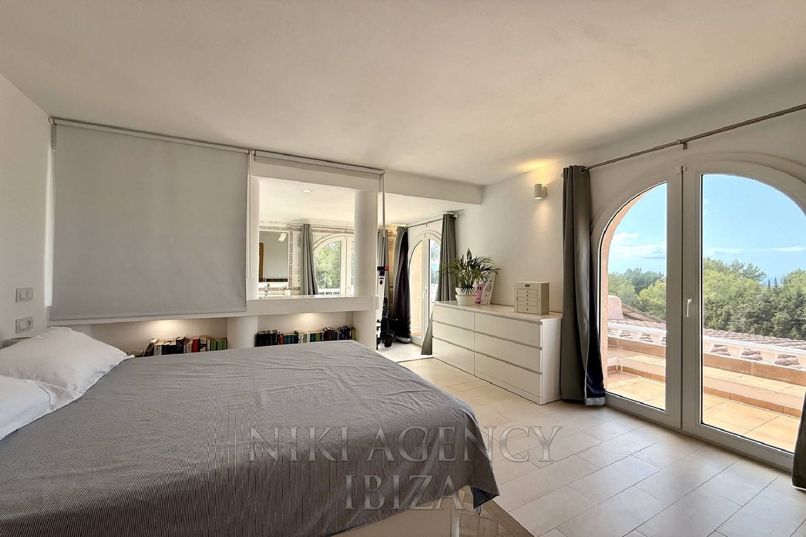 5 soveværelse Villa til salg i Sant Agusti des Vedra med swimmingpool garage - € 2.950.000 (Ref: 10153298)