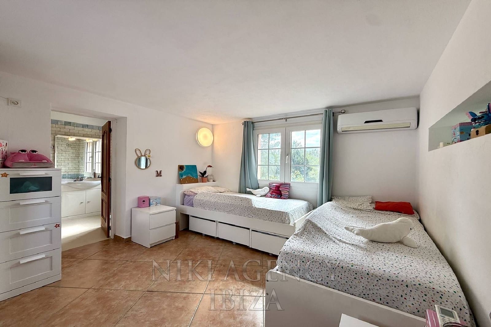 5 soveværelse Villa til salg i Sant Agusti des Vedra med swimmingpool garage - € 2.950.000 (Ref: 10153298)