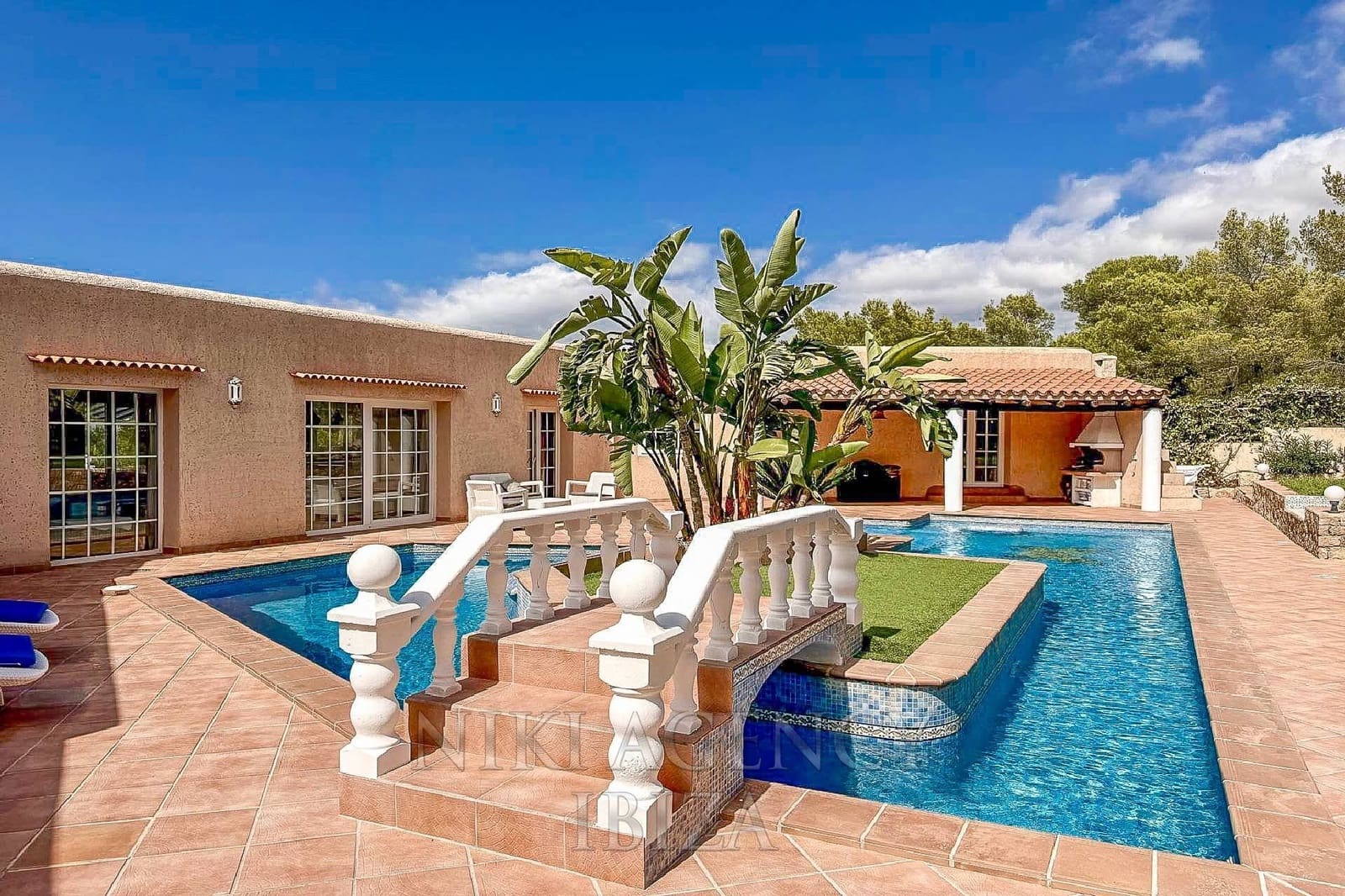 5 soveværelse Villa til salg i Sant Agusti des Vedra med swimmingpool garage - € 2.950.000 (Ref: 10153298)