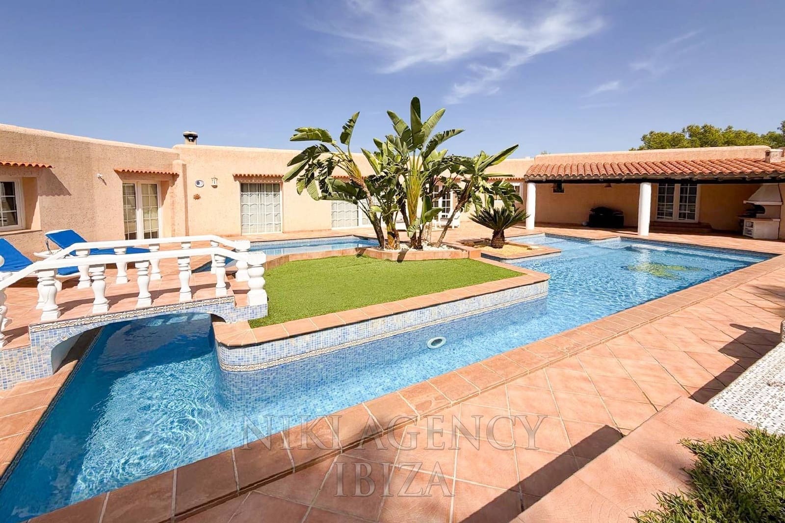 5 soveværelse Villa til salg i Sant Agusti des Vedra med swimmingpool garage - € 2.950.000 (Ref: 10153298)