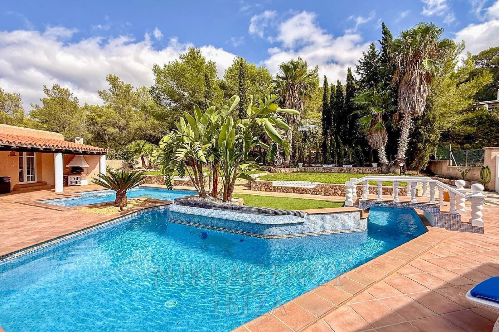 5 soveværelse Villa til salg i Sant Agusti des Vedra med swimmingpool garage - € 2.950.000 (Ref: 10153298)