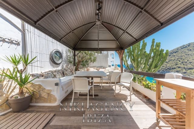 2 soverom Leilighet til salgs i Cala Llonga, Santa Eulalia / Santa Eularia - € 780 000 (Ref: 10168136)