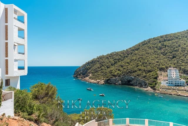 2 soverom Leilighet til salgs i Cala Llonga, Santa Eulalia / Santa Eularia - € 780 000 (Ref: 10168136)