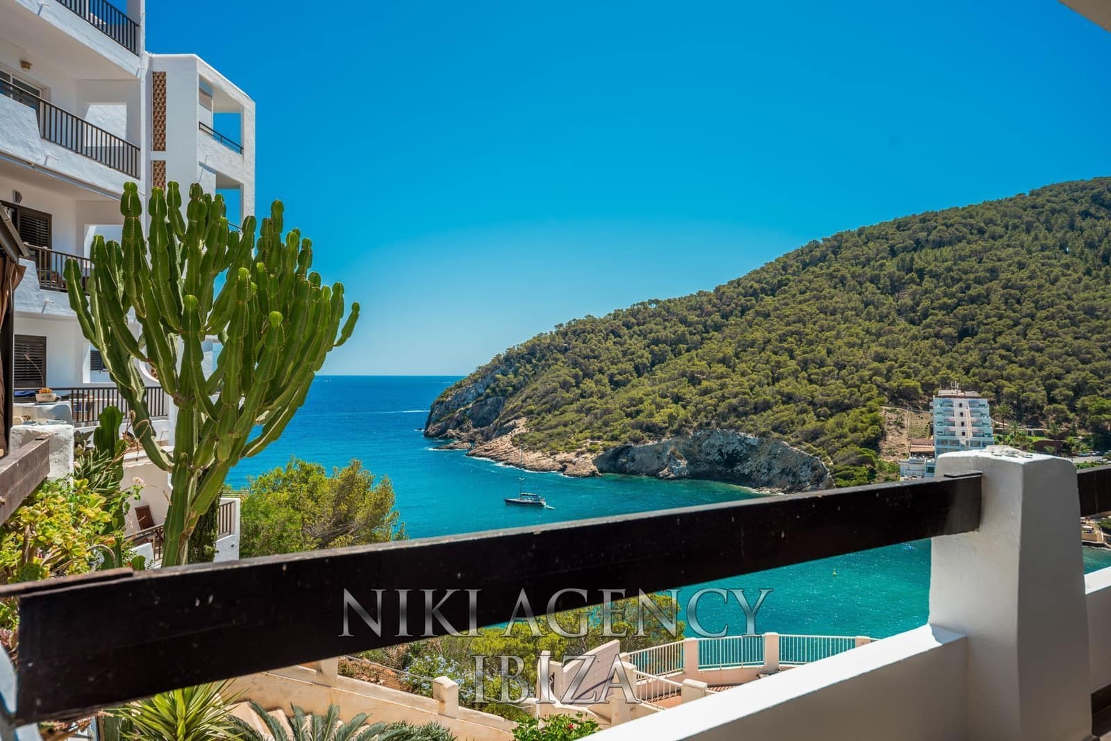 2 soverom Leilighet til salgs i Cala Llonga - € 780 000 (Ref: 10168136)