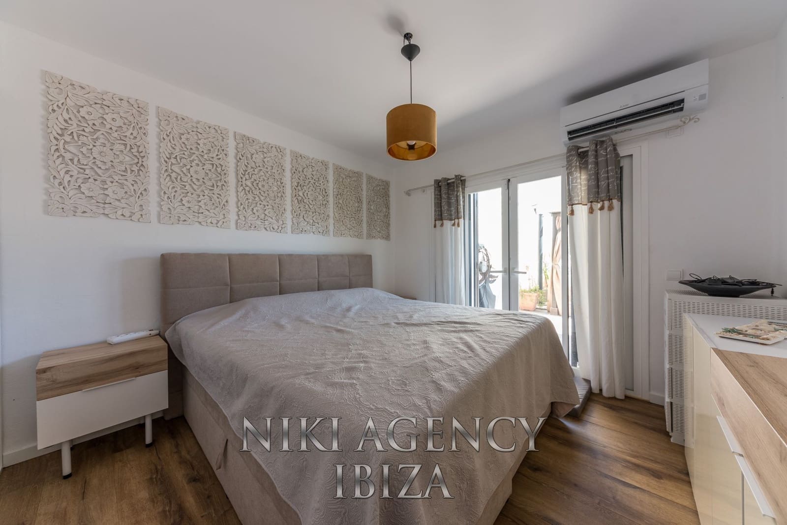 2 soverom Leilighet til salgs i Cala Llonga - € 780 000 (Ref: 10168136)
