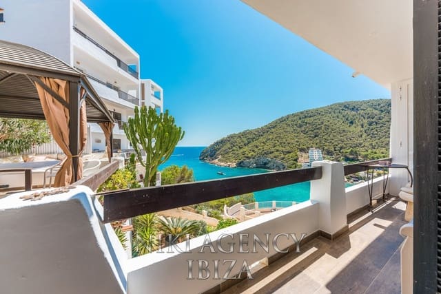 2 soverom Leilighet til salgs i Cala Llonga, Santa Eulalia / Santa Eularia - € 780 000 (Ref: 10168136)