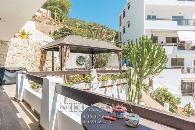 2 soverom Leilighet til salgs i Cala Llonga, Santa Eulalia / Santa Eularia - € 780 000 (Ref: 10168136)