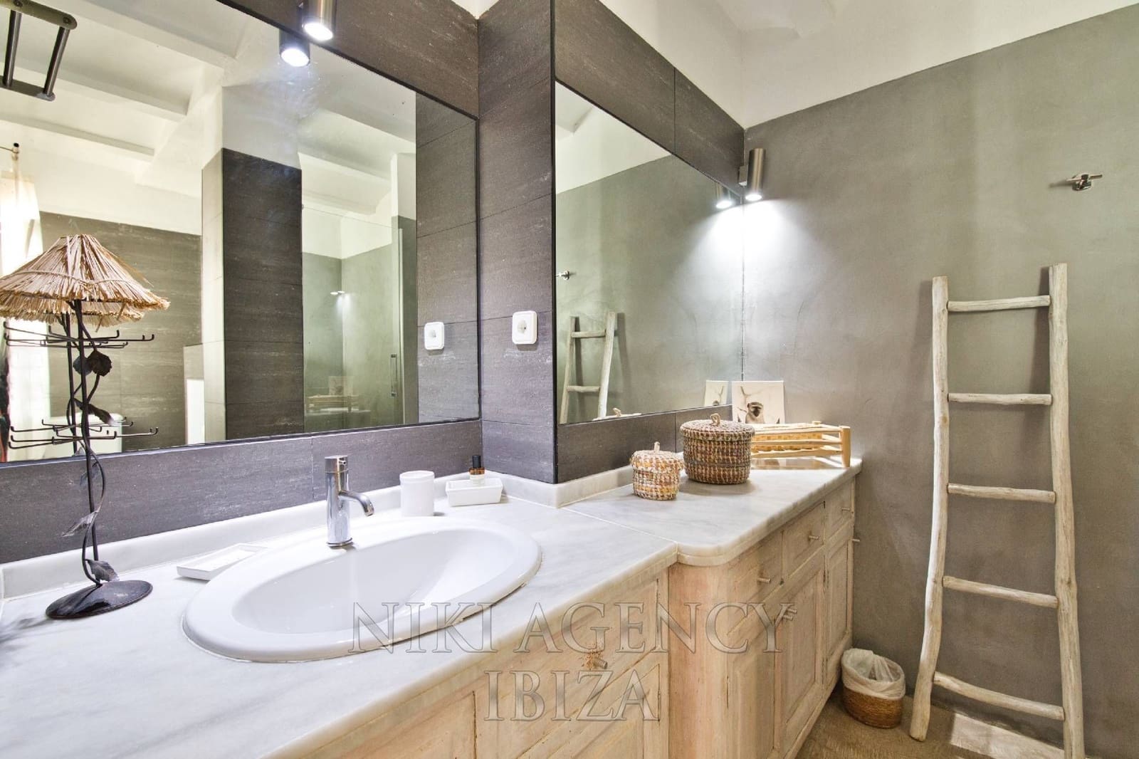 5 sovrum Villa till salu i Cala Vadella med pool garage - 2 790 000 € (Ref: 10176279)