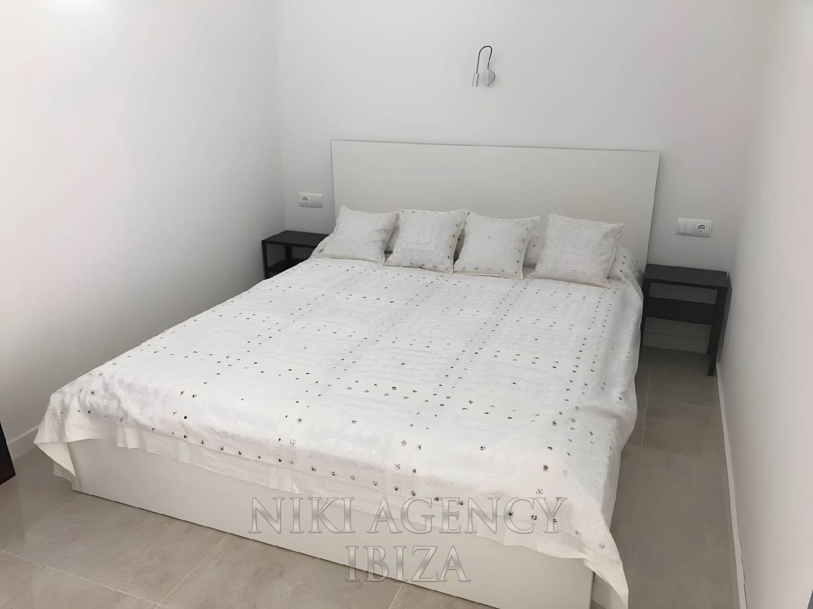 3 Zimmer Villa zu verkaufen in Cala Moli mit Pool Garage - 1.190.000 € (Ref: 10179876)