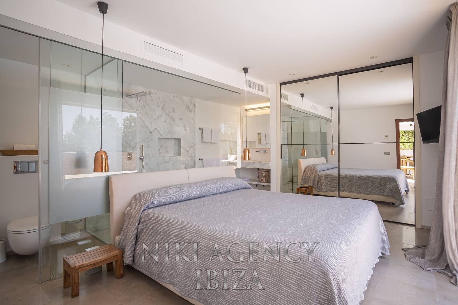 Chalet de 6 habitaciones en Sant Antoni de Portmany en venta con piscina - 3.900.000 € (Ref: 10182446)