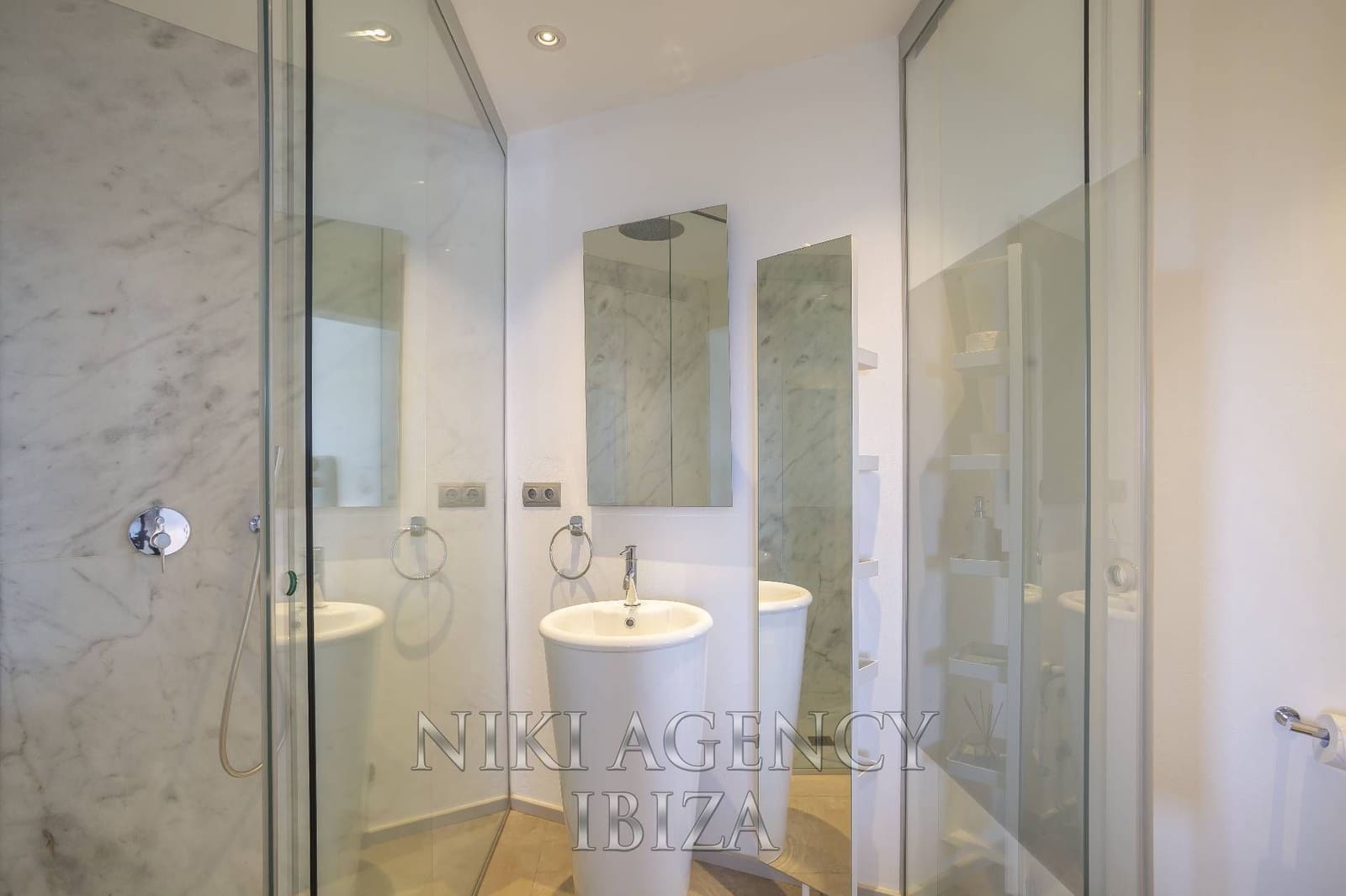 Chalet de 6 habitaciones en Sant Antoni de Portmany en venta con piscina - 3.900.000 € (Ref: 10182446)
