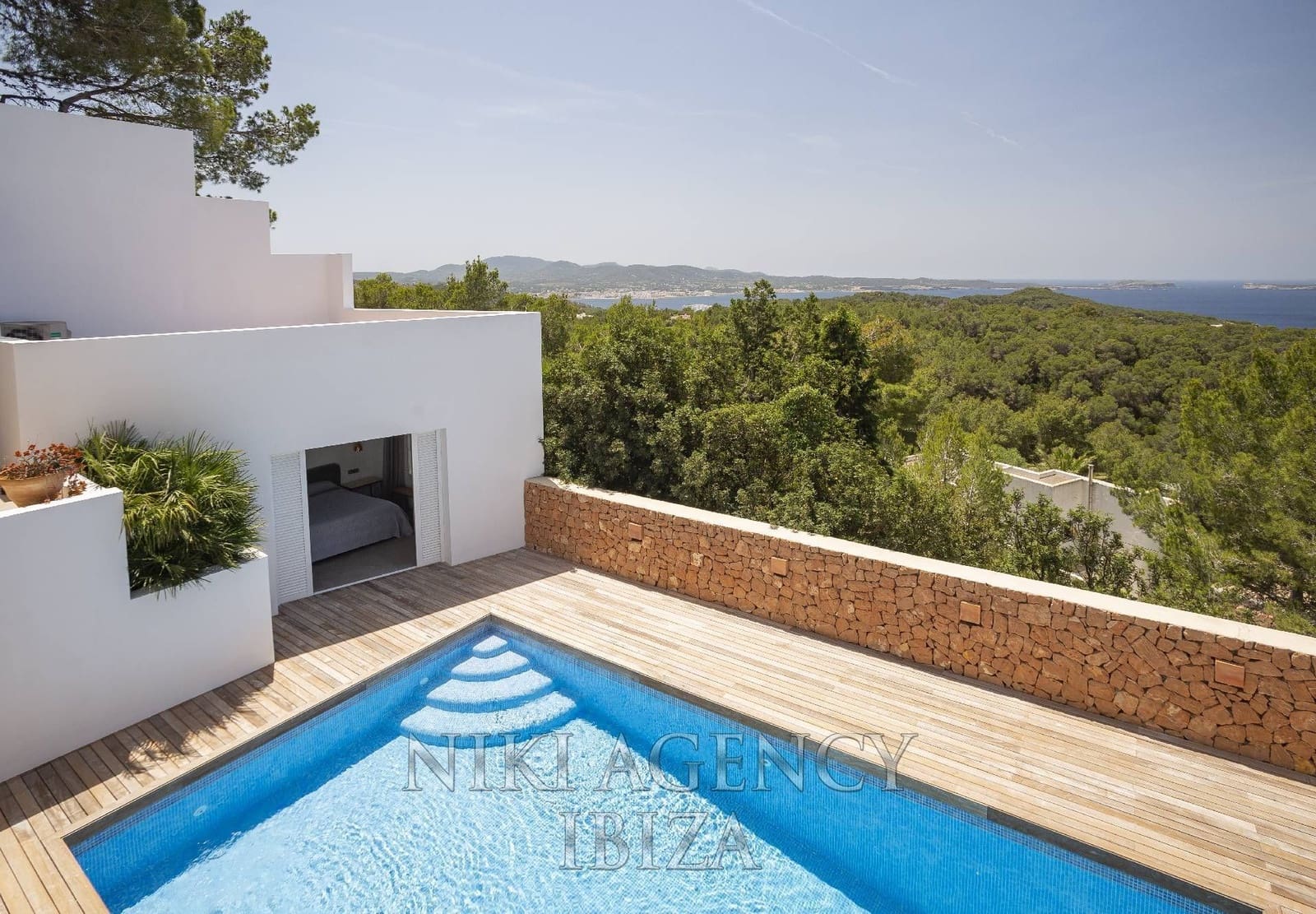 Chalet de 6 habitaciones en Sant Antoni de Portmany en venta con piscina - 3.900.000 € (Ref: 10182446)