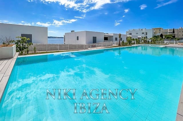 3 sypialnia Apartament na sprzedaż w Cala Gracio, Sant Antoni de Portmany z basenem garażem - 890 000 € (Ref: 2005322)