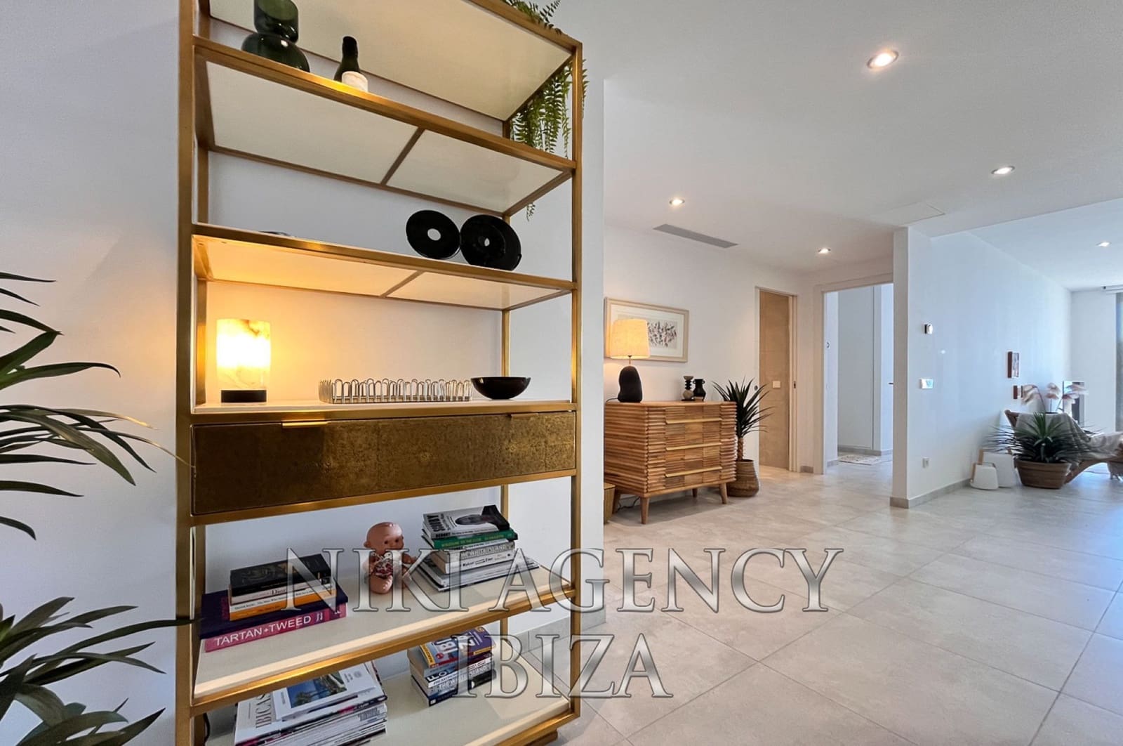 3 bedroom Apartment for sale in Cala Gracio with pool garage - € 890,000 (Ref: 2005322)