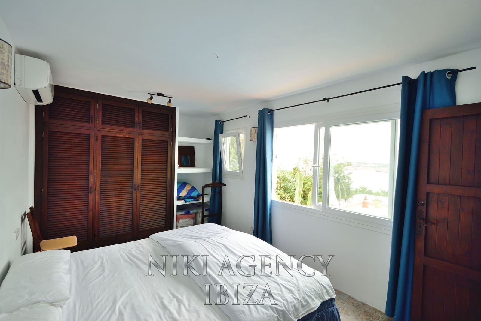 5 soveværelse Villa til salg i Cala Moli med swimmingpool garage - € 2.250.000 (Ref: 7827074)