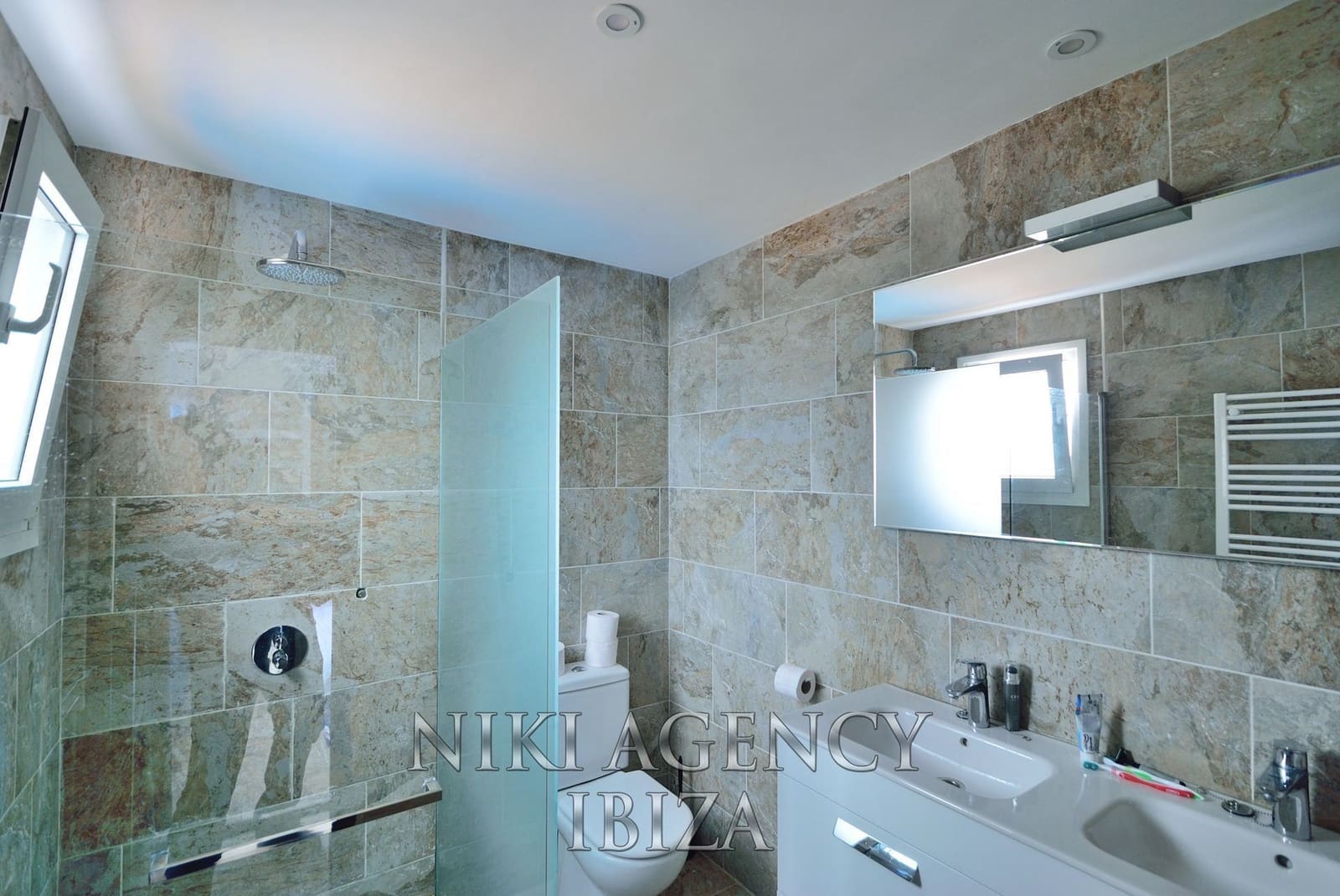 5 soveværelse Villa til salg i Cala Moli med swimmingpool garage - € 2.250.000 (Ref: 7827074)