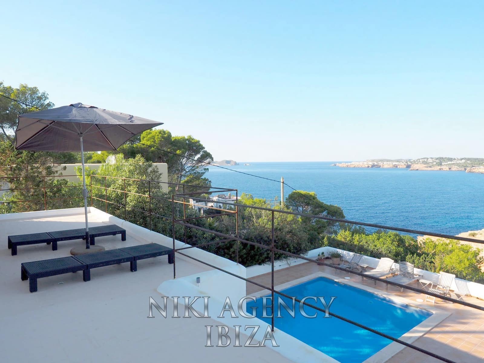 5 soveværelse Villa til salg i Cala Moli med swimmingpool garage - € 2.250.000 (Ref: 7827074)