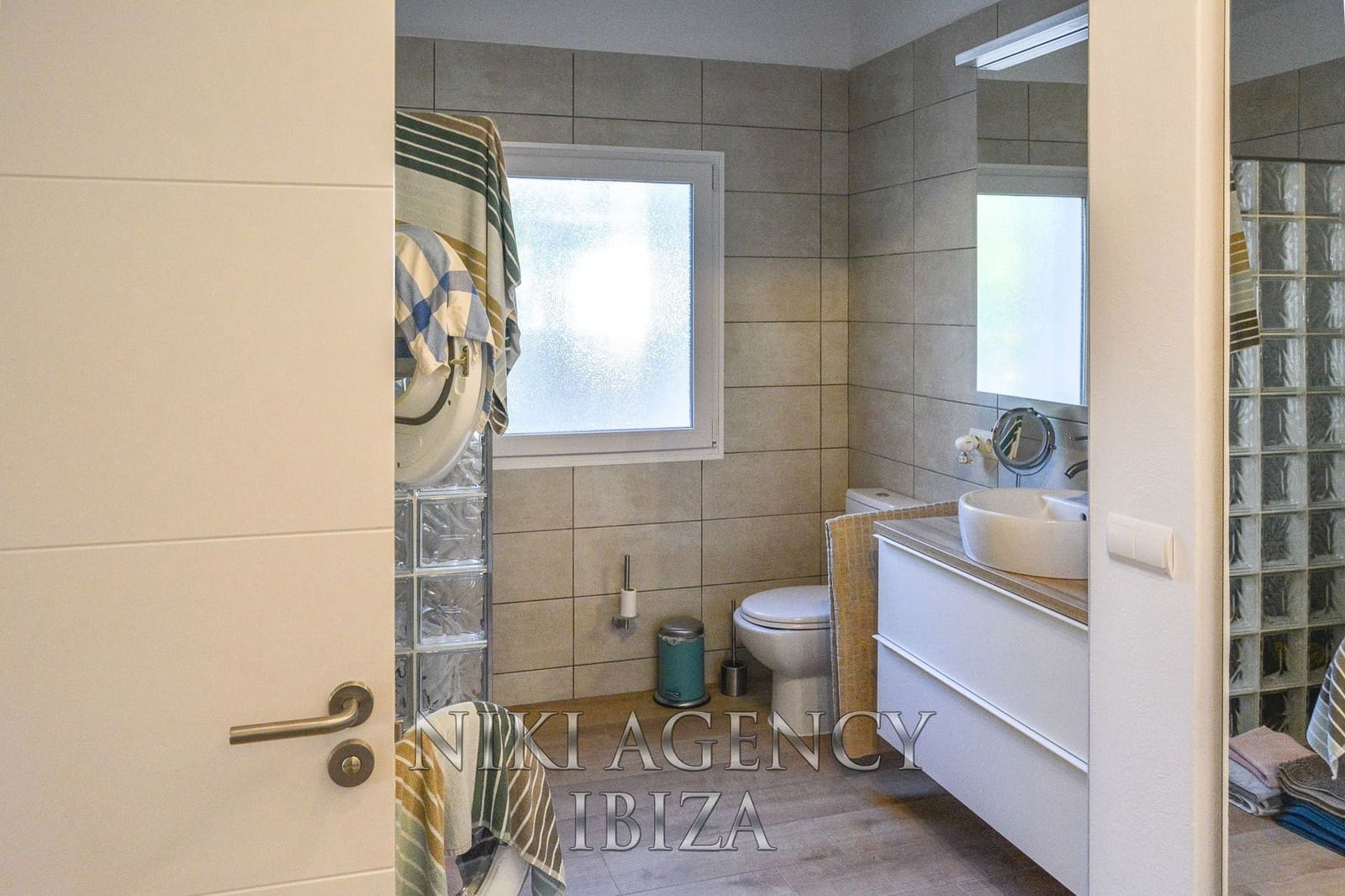 2 soveværelse Villa til salg i Cala Tarida med swimmingpool garage - € 725.000 (Ref: 7841145)