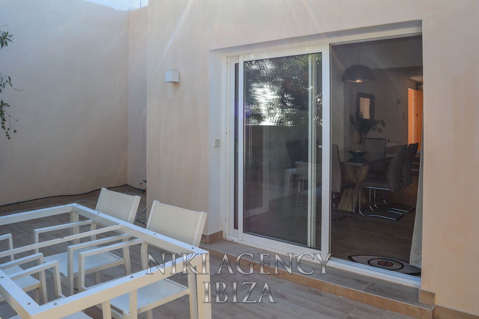 2 soveværelse Villa til salg i Cala Tarida med swimmingpool garage - € 725.000 (Ref: 7841145)