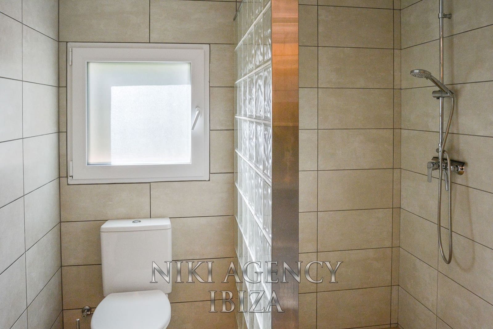 2 soveværelse Villa til salg i Cala Tarida med swimmingpool garage - € 725.000 (Ref: 7841145)