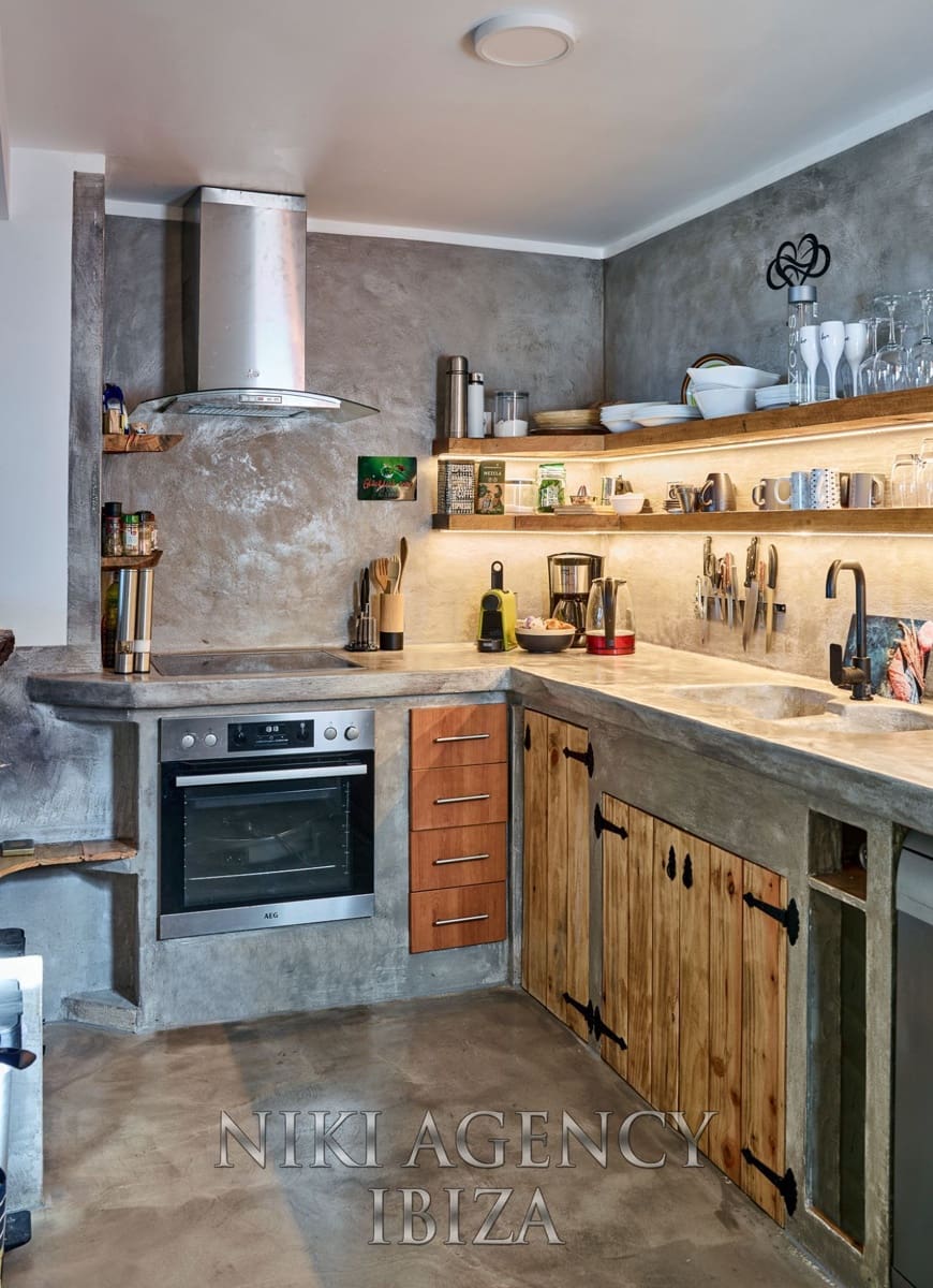 3 soveværelse Villa til salg i Cala Moli med swimmingpool garage - € 1.325.000 (Ref: 8862877)