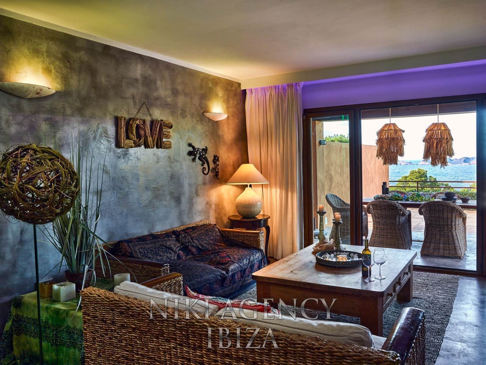 3 soveværelse Villa til salg i Cala Moli med swimmingpool garage - € 1.325.000 (Ref: 8862877)