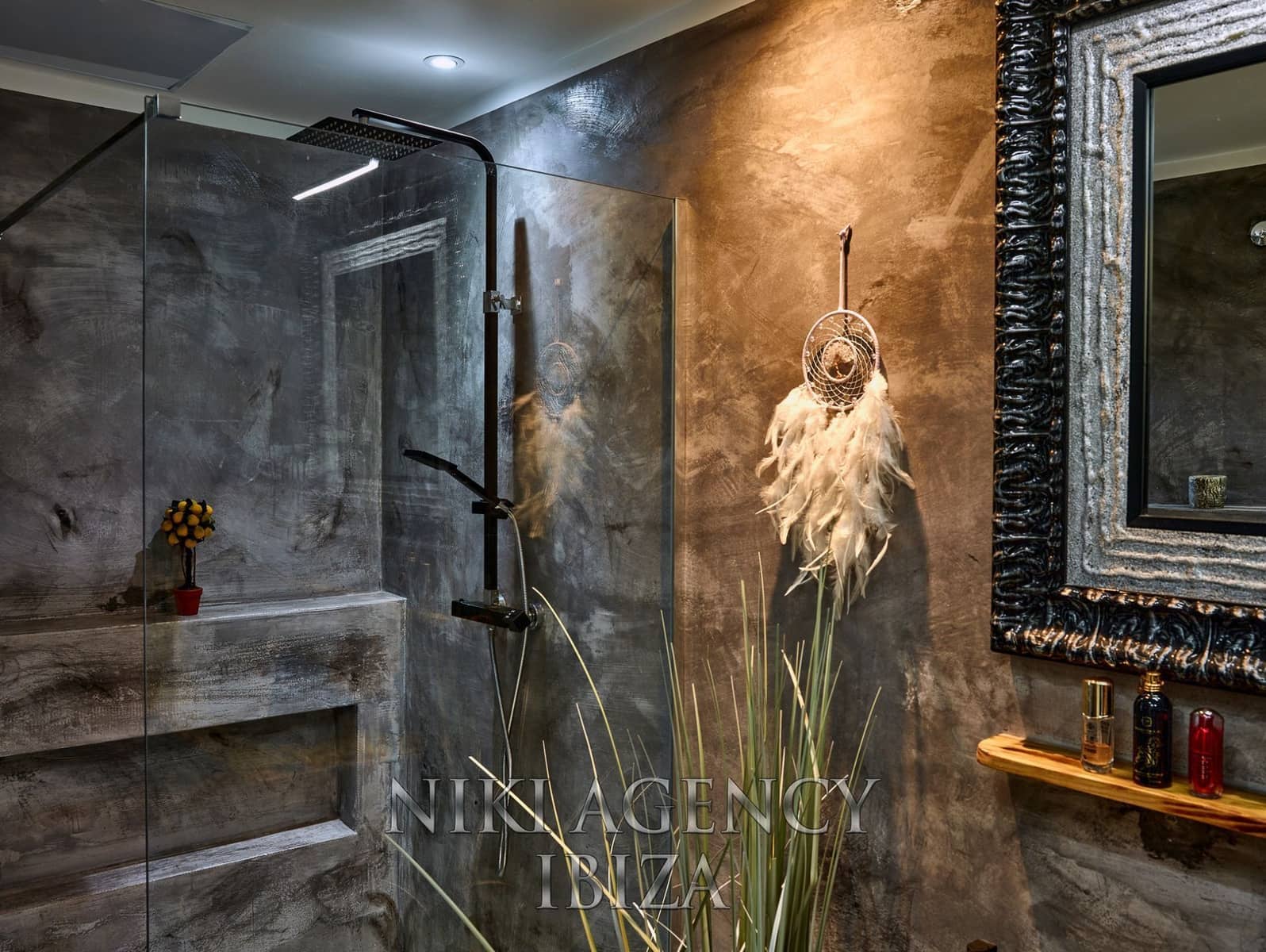 3 soveværelse Villa til salg i Cala Moli med swimmingpool garage - € 1.325.000 (Ref: 8862877)