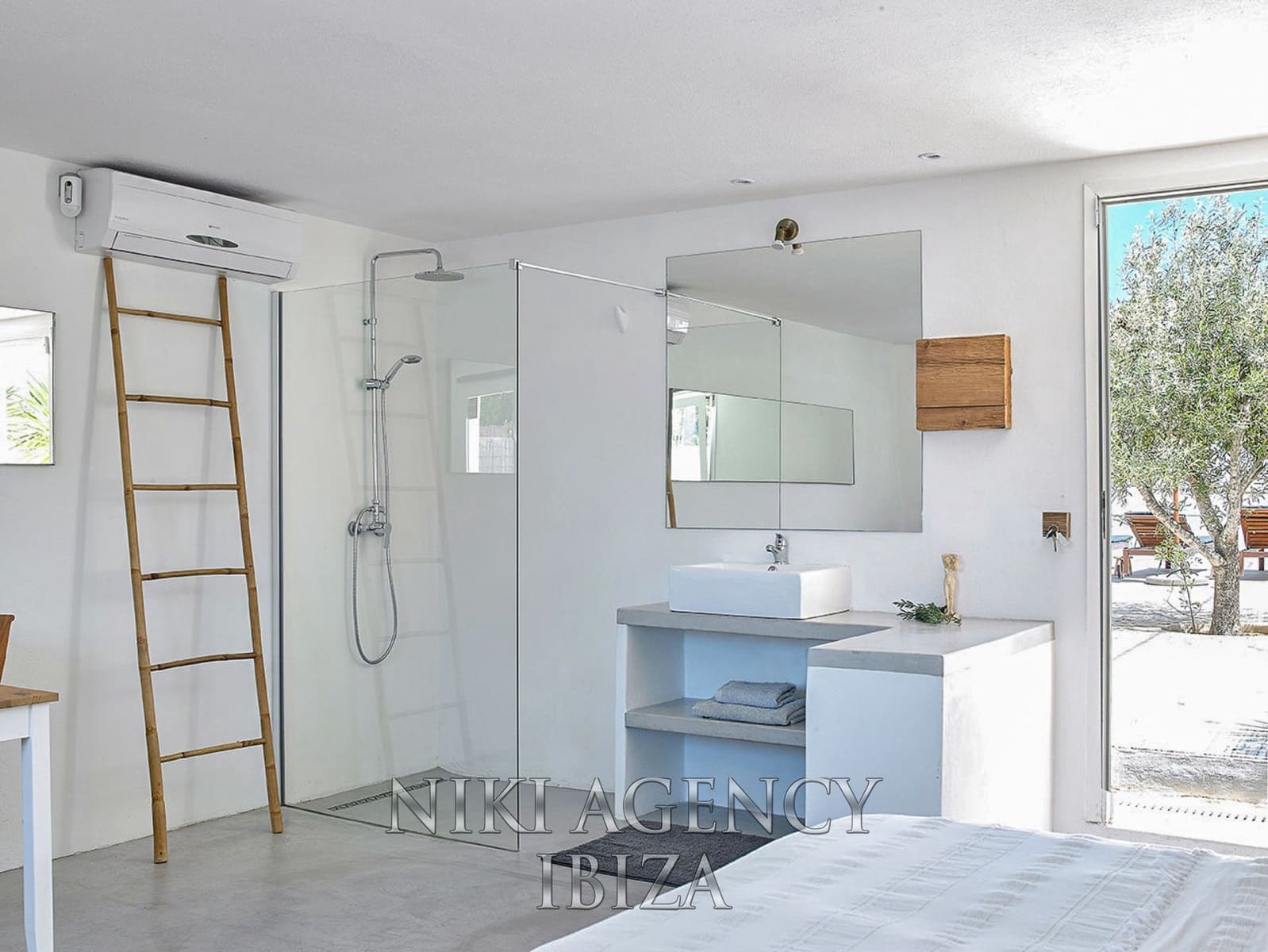 8 soveværelse Villa til salg i Cala Vadella med swimmingpool - € 2.795.000 (Ref: 8888836)