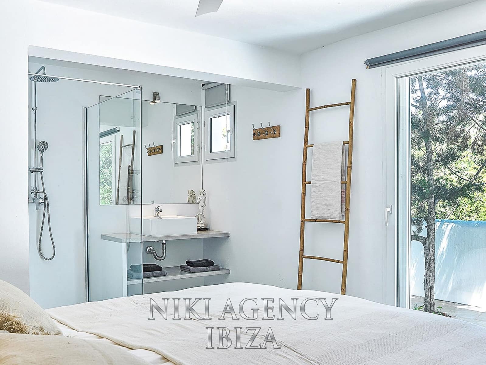 8 soveværelse Villa til salg i Cala Vadella med swimmingpool - € 2.795.000 (Ref: 8888836)