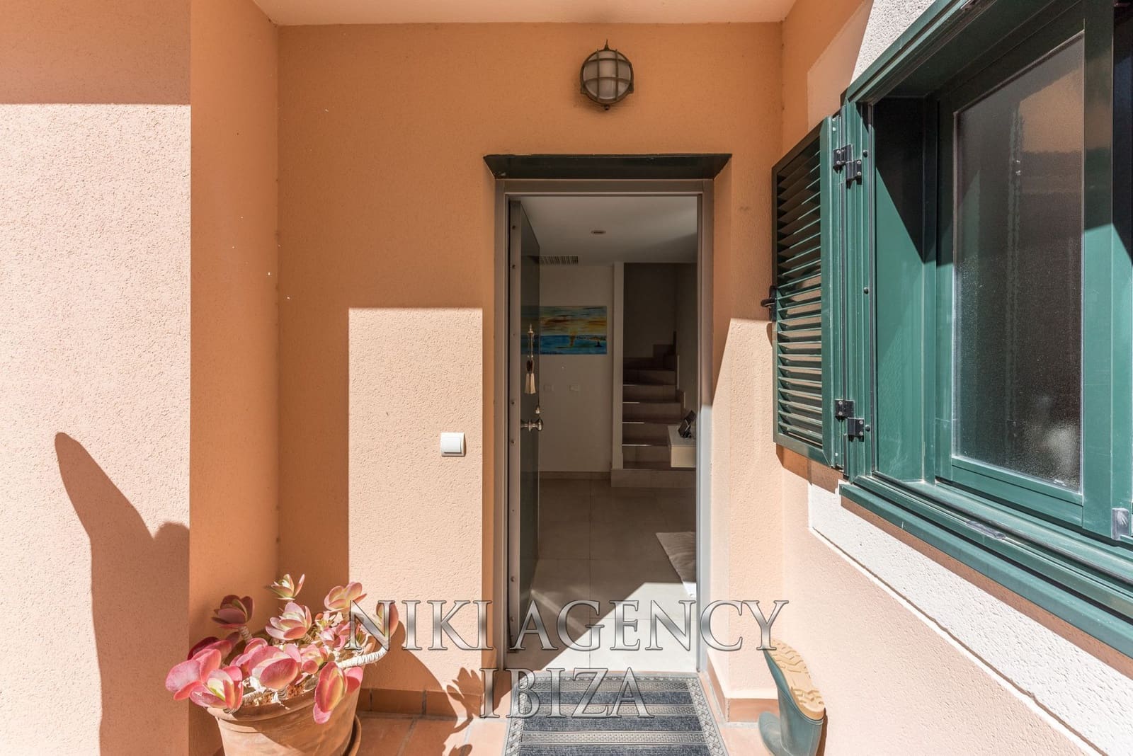 3 soveværelse Villa til salg i Cala Tarida med swimmingpool garage - € 795.000 (Ref: 8944548)