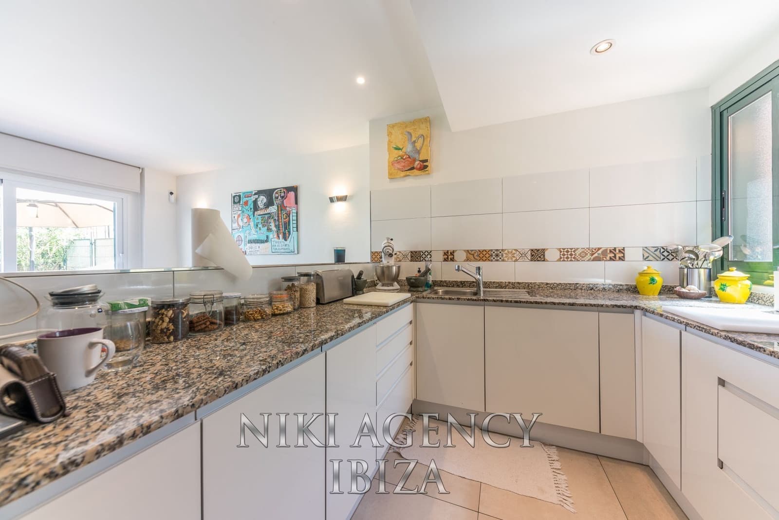 3 soveværelse Villa til salg i Cala Tarida med swimmingpool garage - € 795.000 (Ref: 8944548)