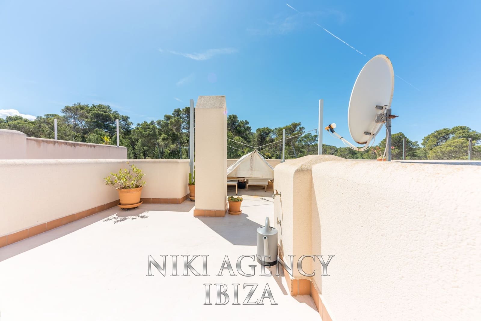 3 soveværelse Villa til salg i Cala Tarida med swimmingpool garage - € 795.000 (Ref: 8944548)