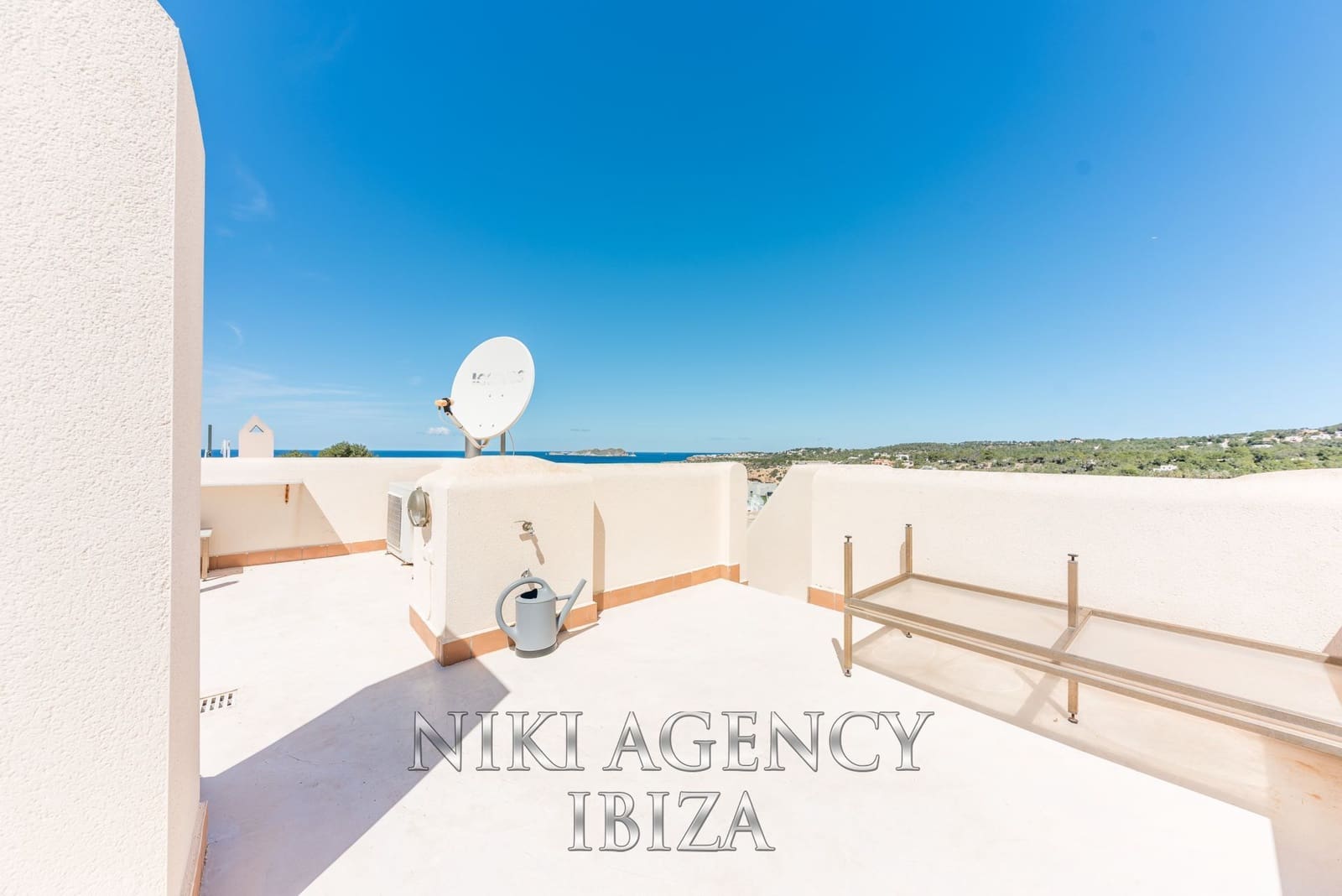 3 soveværelse Villa til salg i Cala Tarida med swimmingpool garage - € 795.000 (Ref: 8944548)