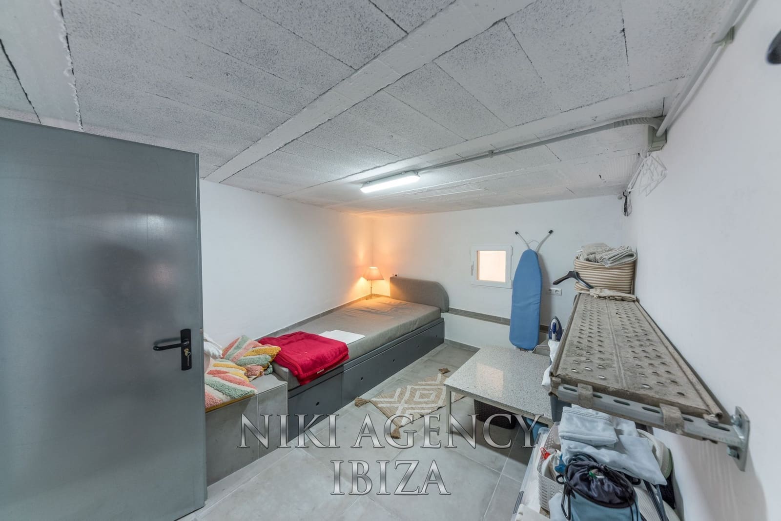 3 soveværelse Villa til salg i Cala Tarida med swimmingpool garage - € 795.000 (Ref: 8944548)