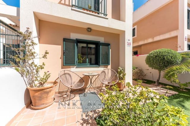 3 soveværelse Villa til salg i Cala Tarida, San Jose / Sant Josep de Sa Talaia med swimmingpool garage - € 795.000 (Ref: 8944548)