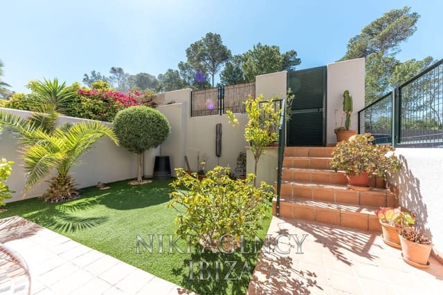 3 soveværelse Villa til salg i Cala Tarida, San Jose / Sant Josep de Sa Talaia med swimmingpool garage - € 795.000 (Ref: 8944548)