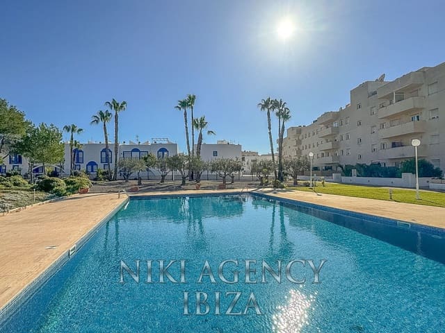 2 soveværelse Lejlighed til salg i Cala d'en Bou, San Jose / Sant Josep de Sa Talaia med swimmingpool - € 455.000 (Ref: 8997236)
